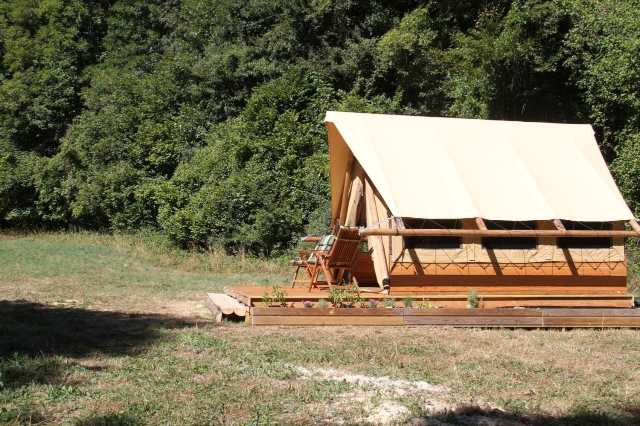 Chez Tombivouac Villa Pierrefonds Exterior foto