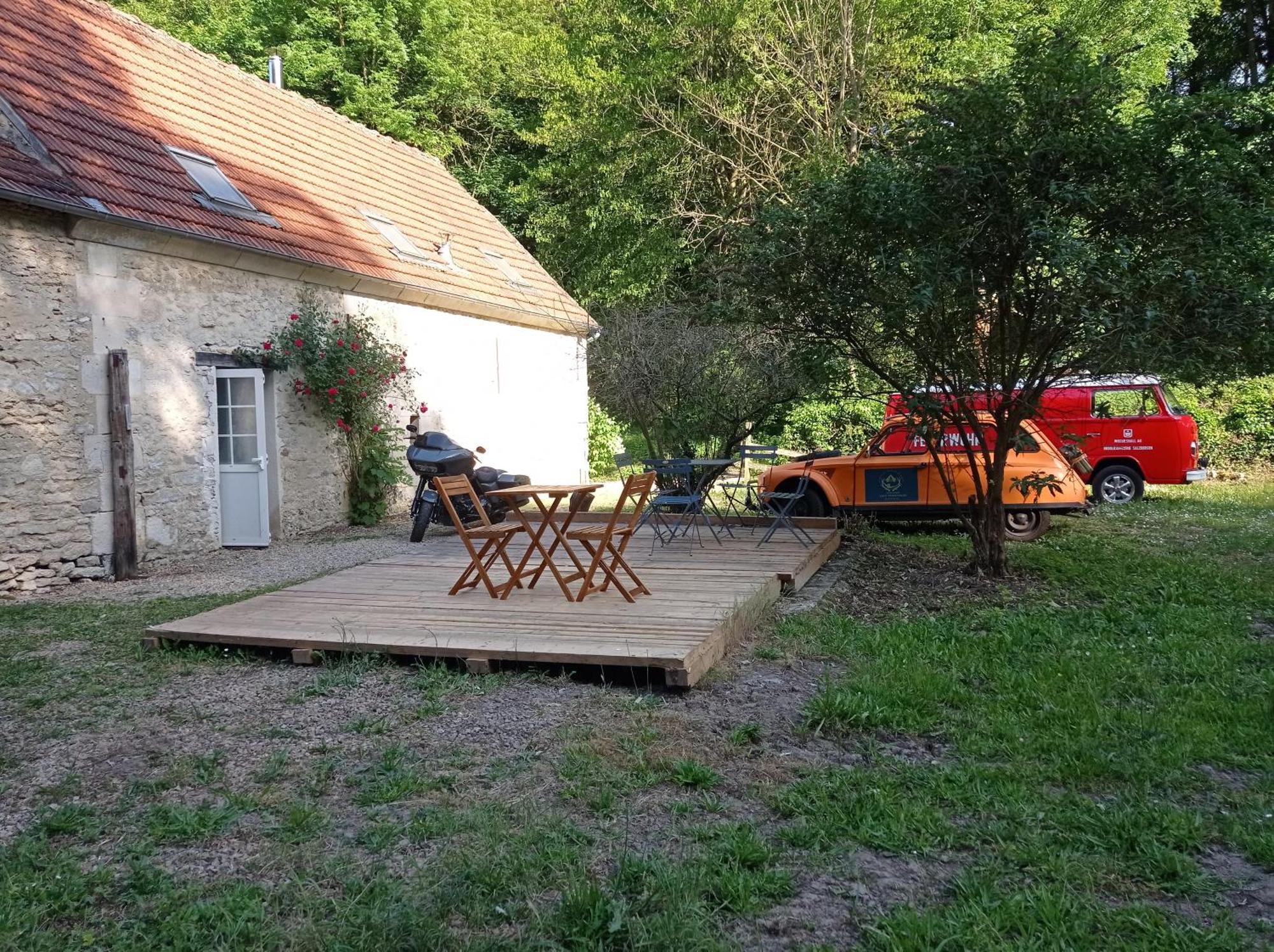 Chez Tombivouac Villa Pierrefonds Exterior foto